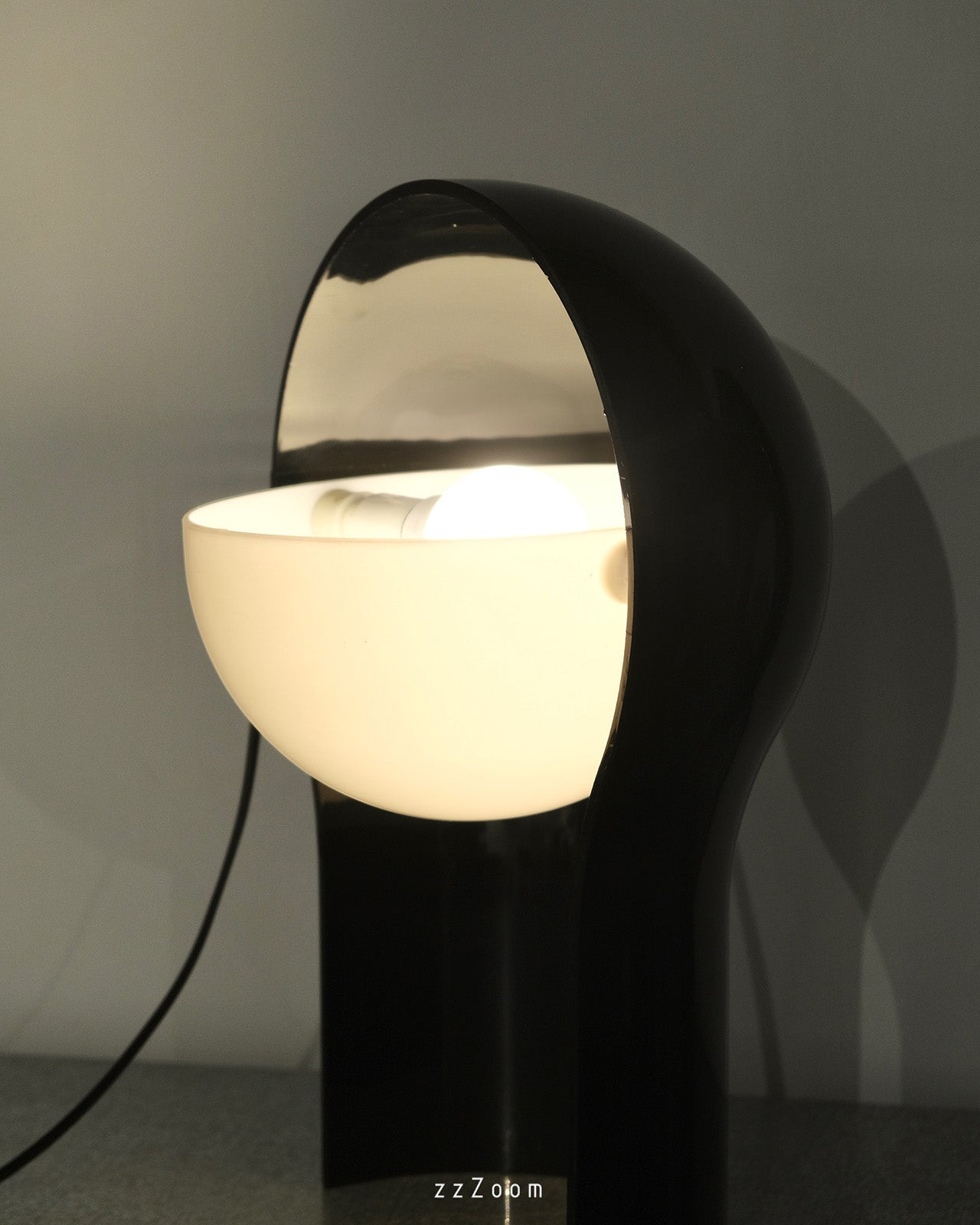 Vintage Mod.Telegono table lamp design by Vico Magistretti for Artemide,1968