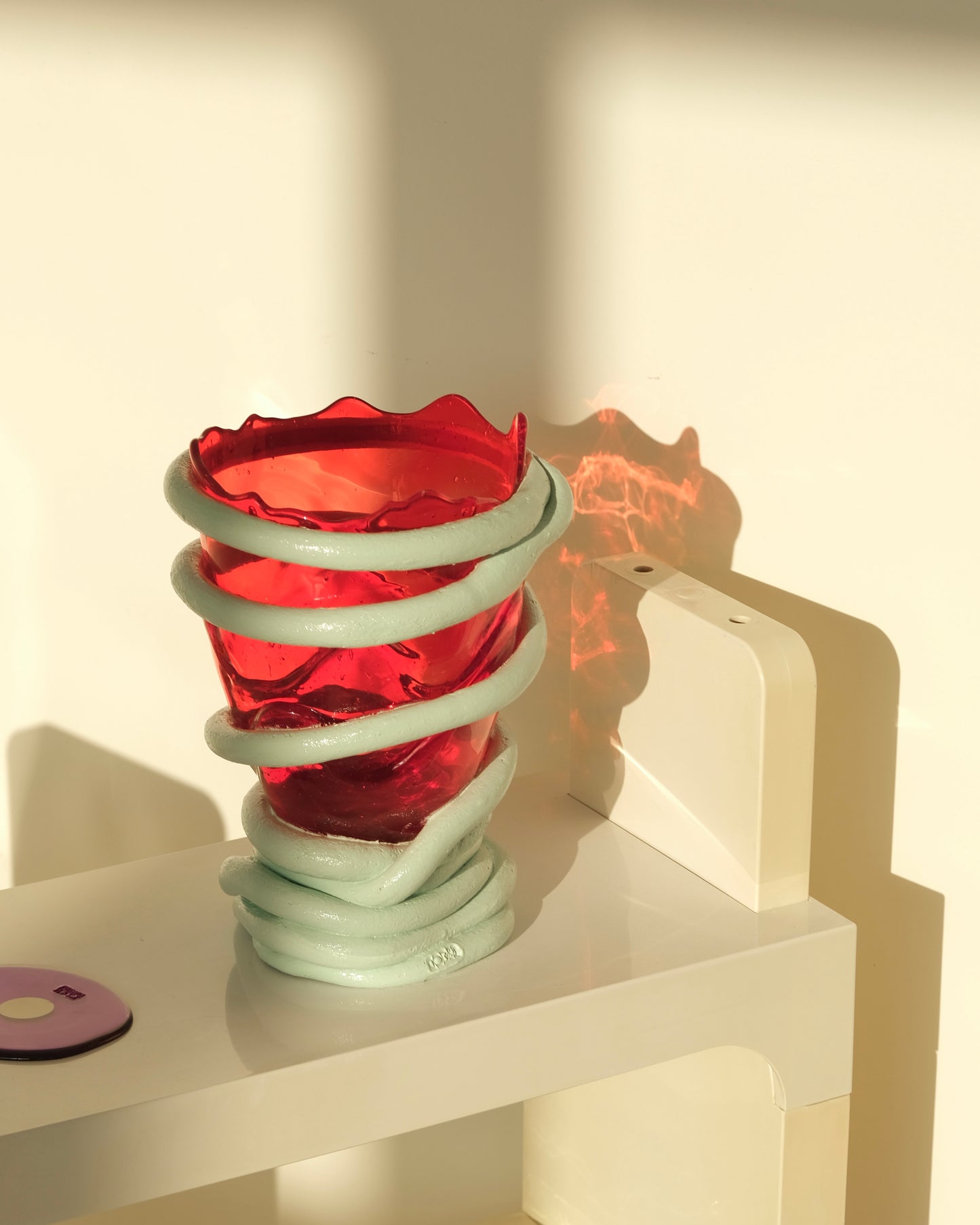 Pompitu I Vase(M) design by Gaetano Pesce for Fish Design,Red/Aqua