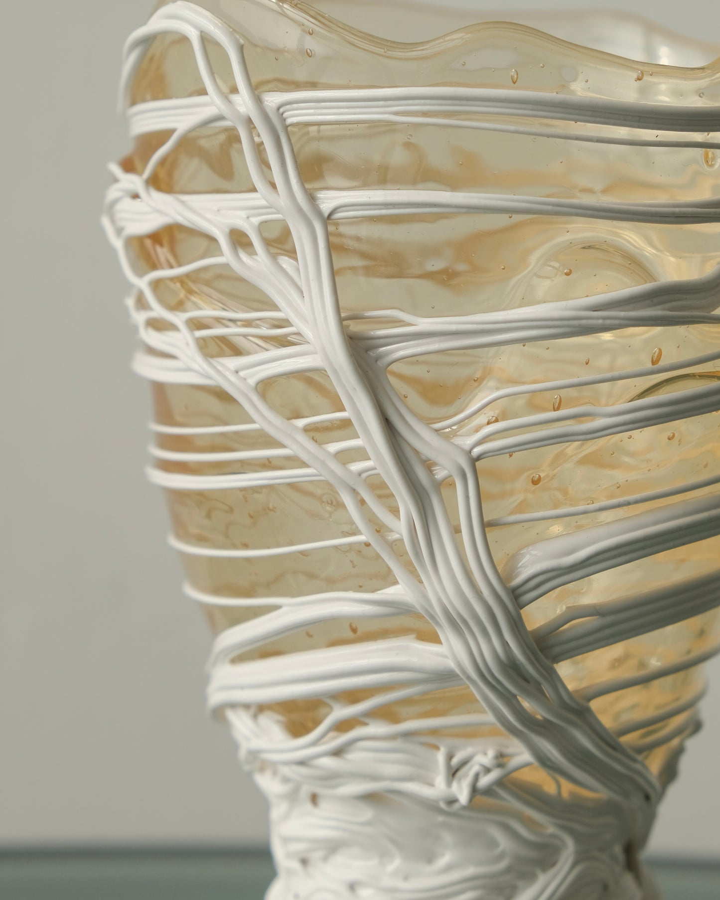 Spaghetti Vase(S) design by Gaetano Pesce for Fish Design,Clear/White