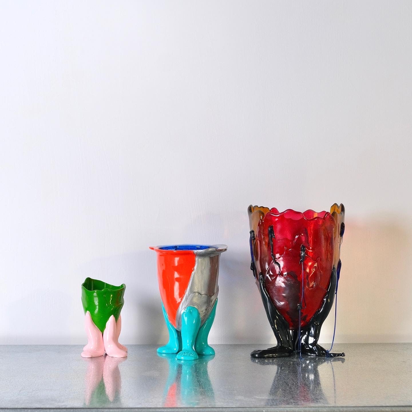 Pompitu II (XS) design by Gaetano Pesce for Fish Design,Yellow/Blu