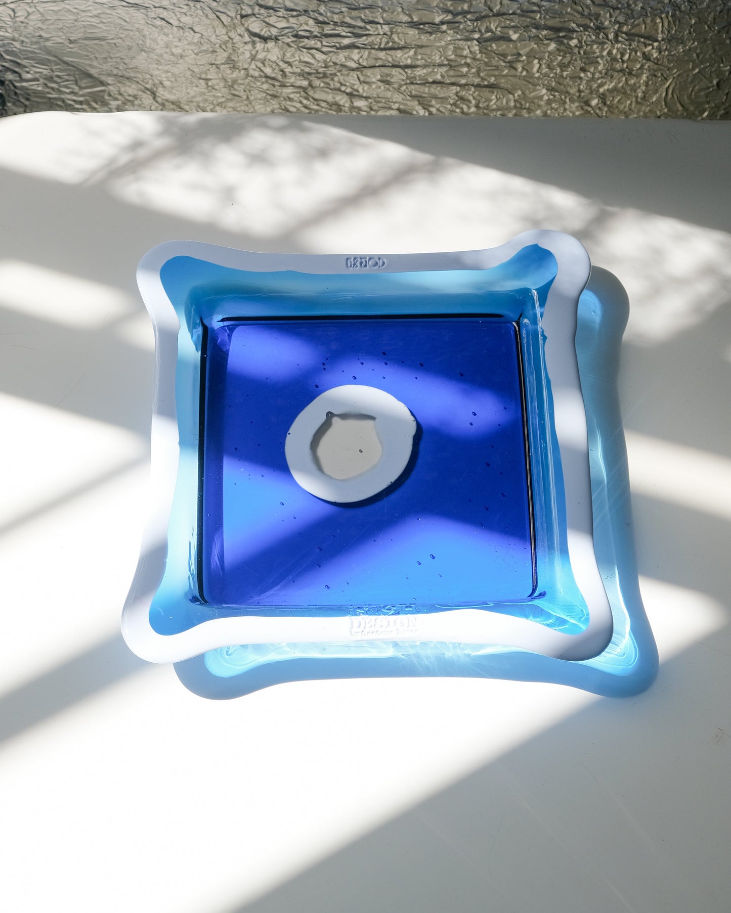Try Tray Square (S) design by Gaetano Pesce for Fish Design,Clear Blue/Matt Pastel Blue