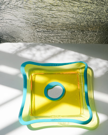 Try Tray Square (S) design by Gaetano Pesce for Fish Design,Clear Yellow/Matt Turquoise