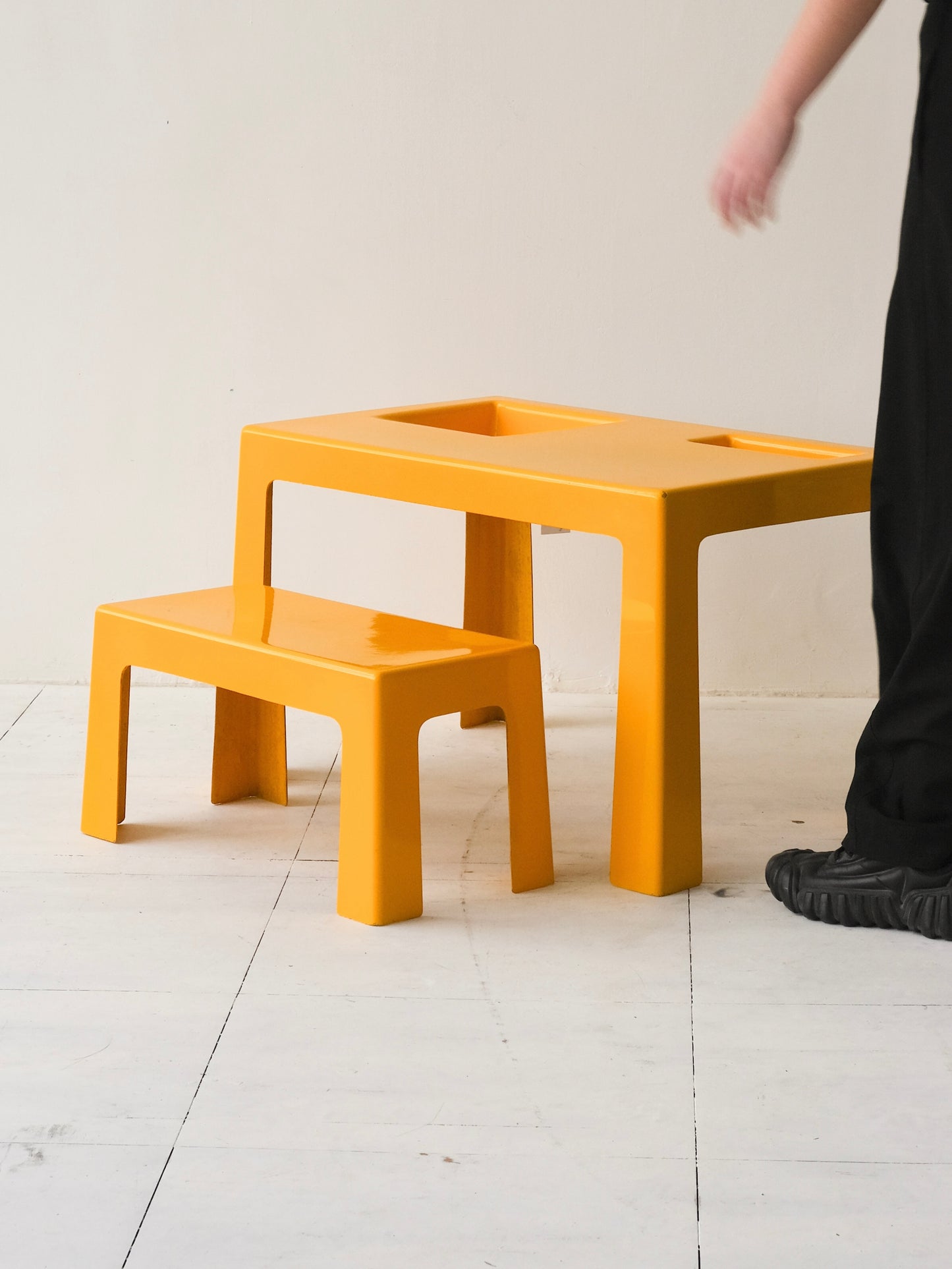 Kostka fiberglass kid desk and chair by Kostka France, 1972