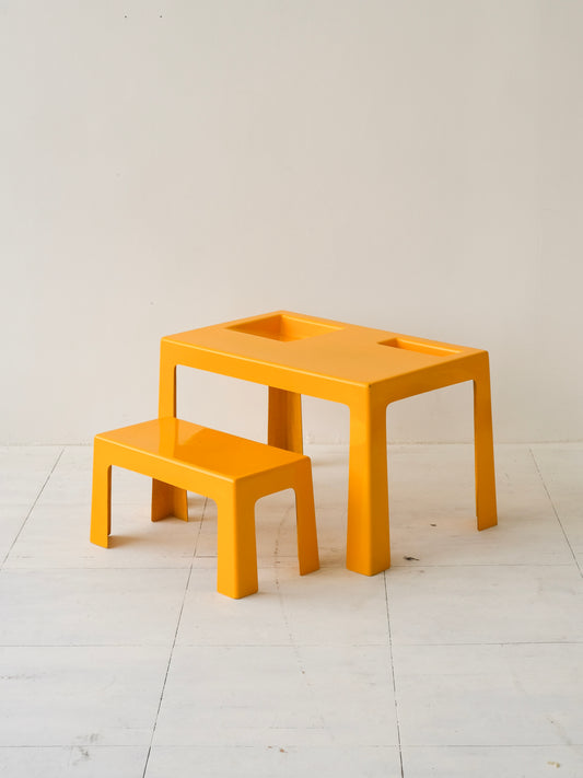 Kostka fiberglass kid desk and chair by Kostka France, 1972