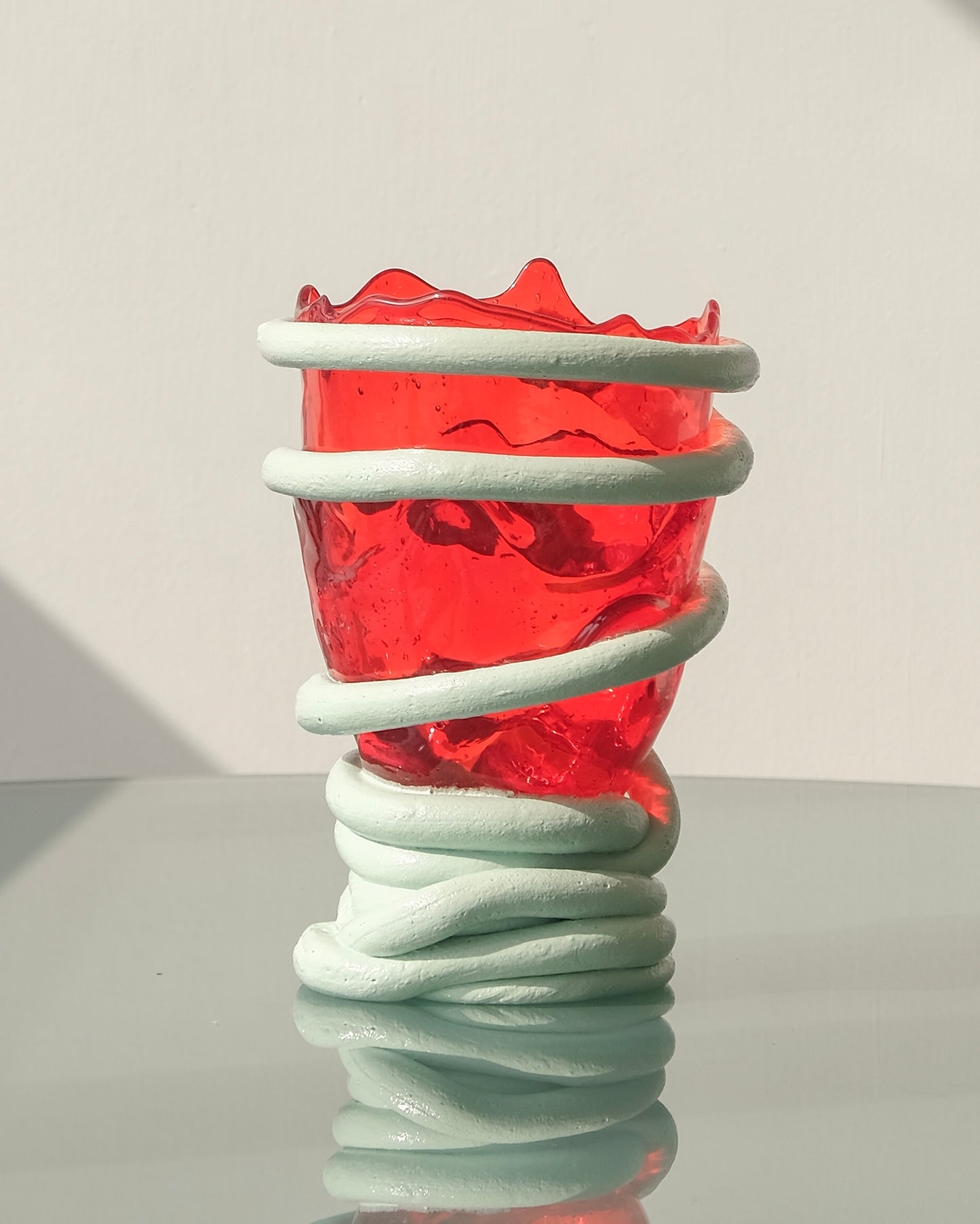 Pompitu I Vase(M) design by Gaetano Pesce for Fish Design,Red/Aqua