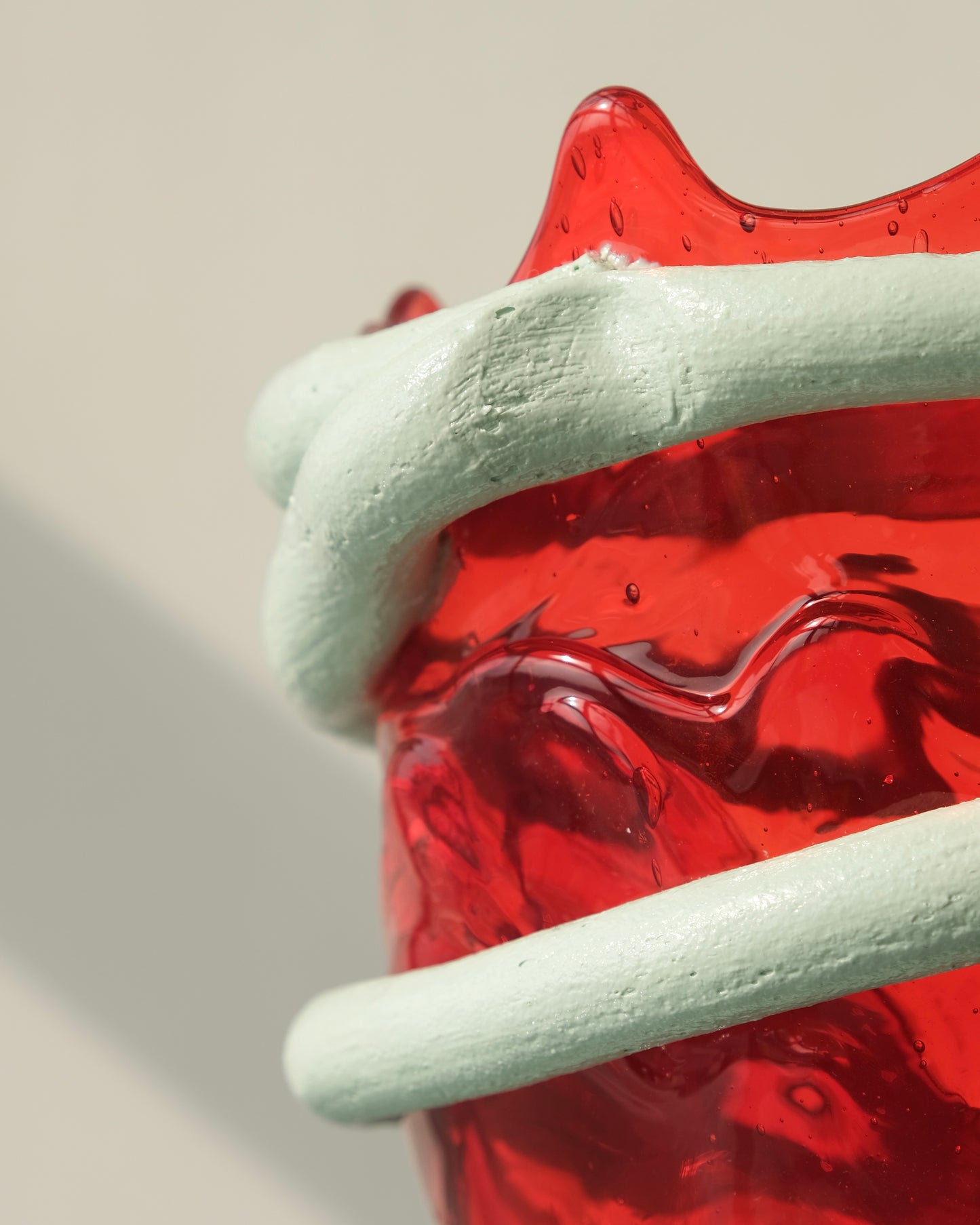 Pompitu I Vase(M) design by Gaetano Pesce for Fish Design,Red/Aqua
