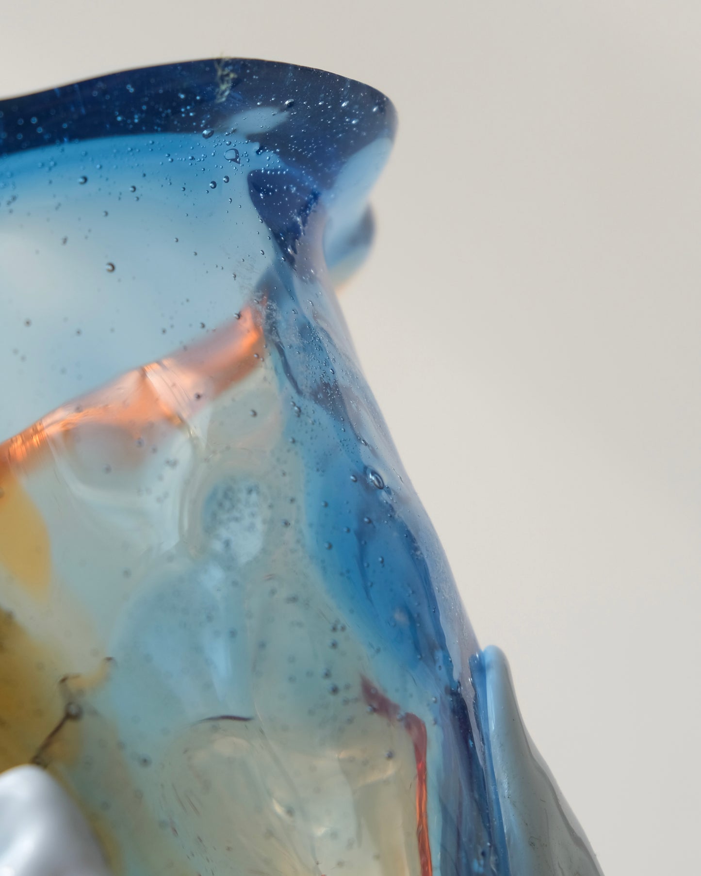 [預購]Amazonia Vase(S) design by Gaetano Pesce for Fish Design,Light Ruby/Light Blue/Brown/Pastel Blue