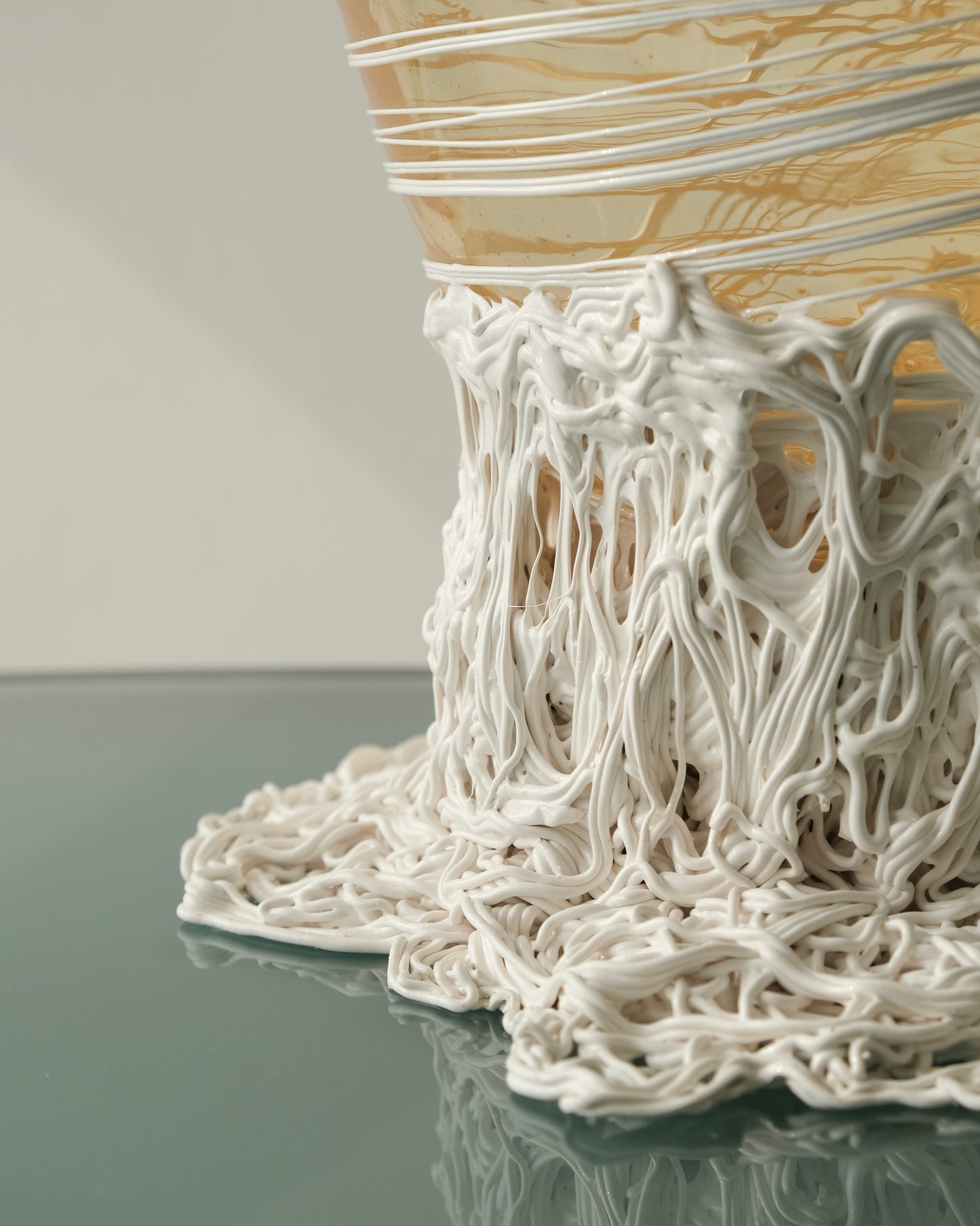 Spaghetti Vase(L) design by Gaetano Pesce for Fish Design,Clear/White
