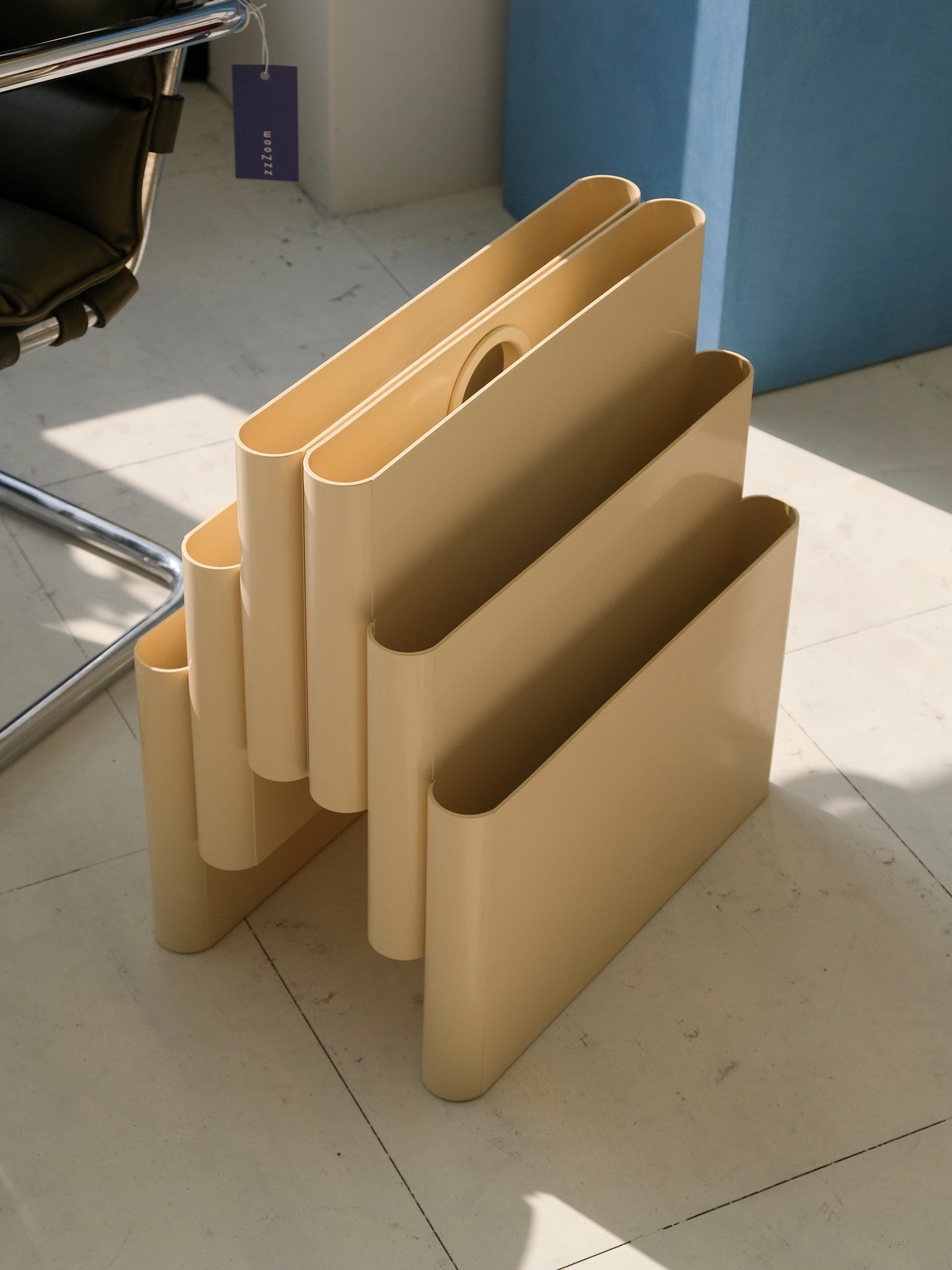 Magazine Rack 4675 design by Giotto Stoppino for Kartell, 1970s(white)