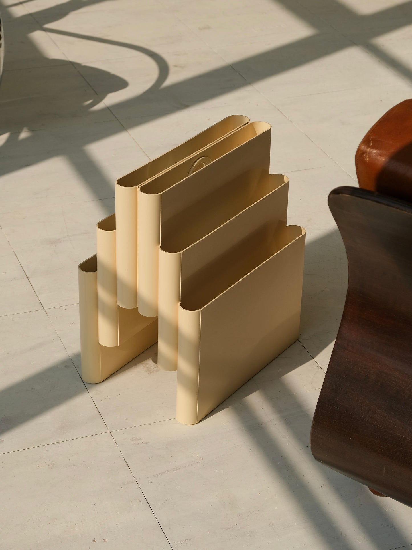 Magazine Rack 4675 design by Giotto Stoppino for Kartell, 1970s(white)