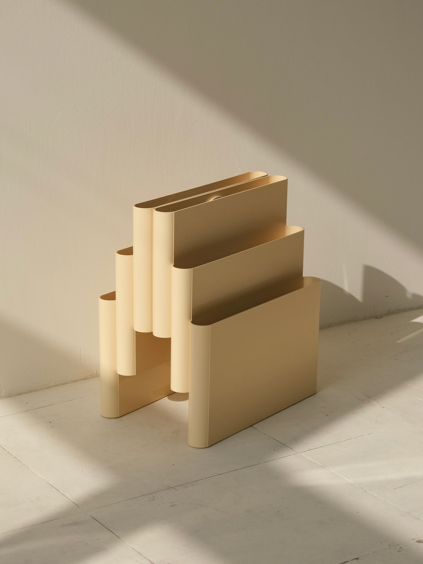 Magazine Rack 4675 design by Giotto Stoppino for Kartell, 1970s(white)